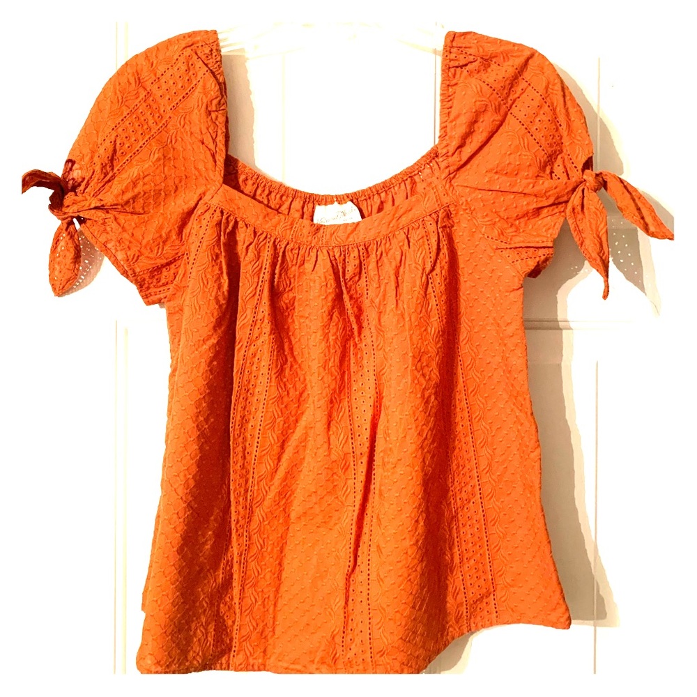 Women’s Medium shirt